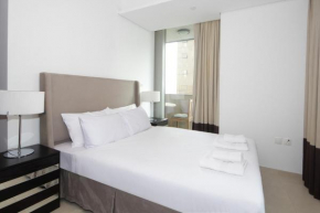 Signature Holiday Homes - Luxury 1BR in The Matrix, Dubai Sports City